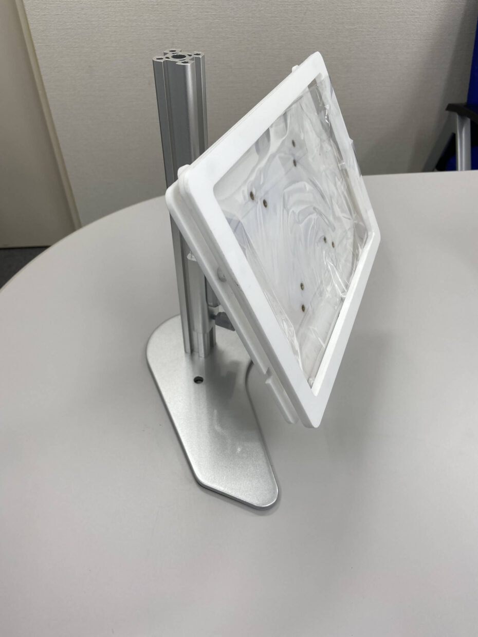 iPadデスクスタンド