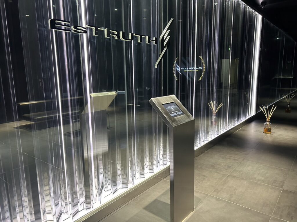 無人受付システム　アイタッチ　導入事例